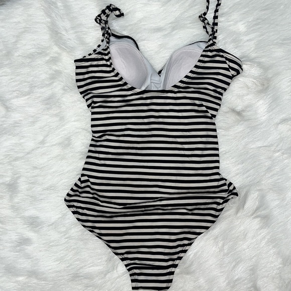 Merona Striped Faux Wrapped One Piece Swimsuit Size S Small EUC - Picture 2 of 4